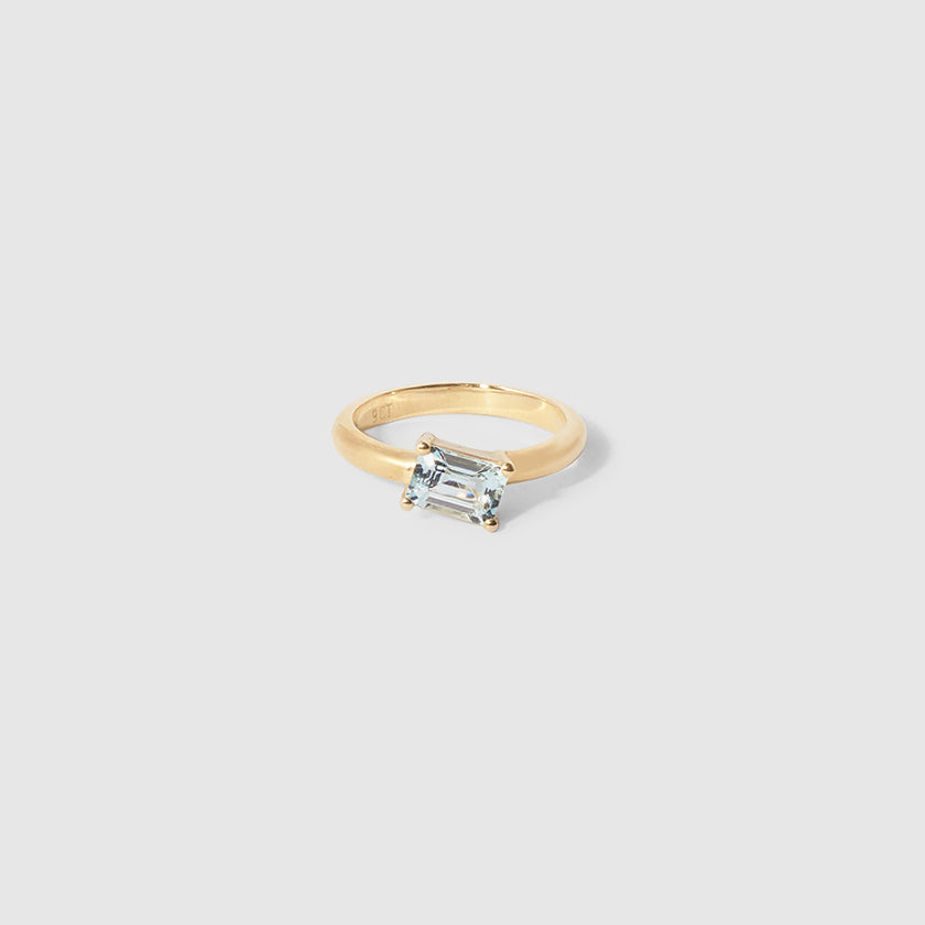 Tilt Ring ~ Aquamarine